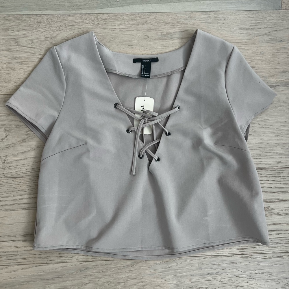 Trendy Forever 21 Gray Beige Lace-Up Crop Top | Size S